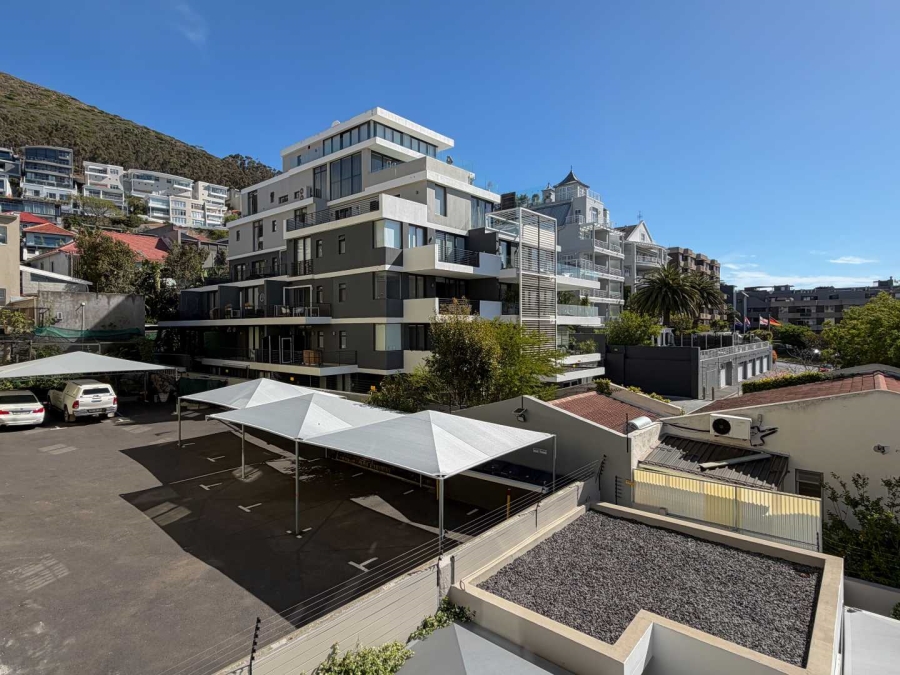 2 Bedroom Property for Sale in Green Point Western Cape